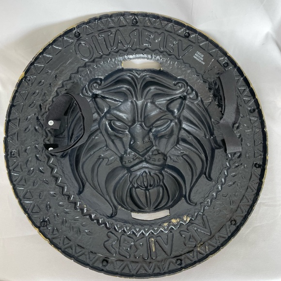 Gladiator Shield - Picture 2 of 2